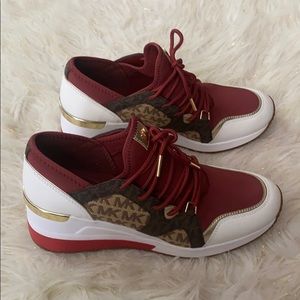 Michael Kors trainer sneakers 9.5